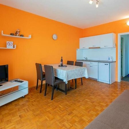 Apartment Mira ซริกเวนิซา ภายนอก รูปภาพ