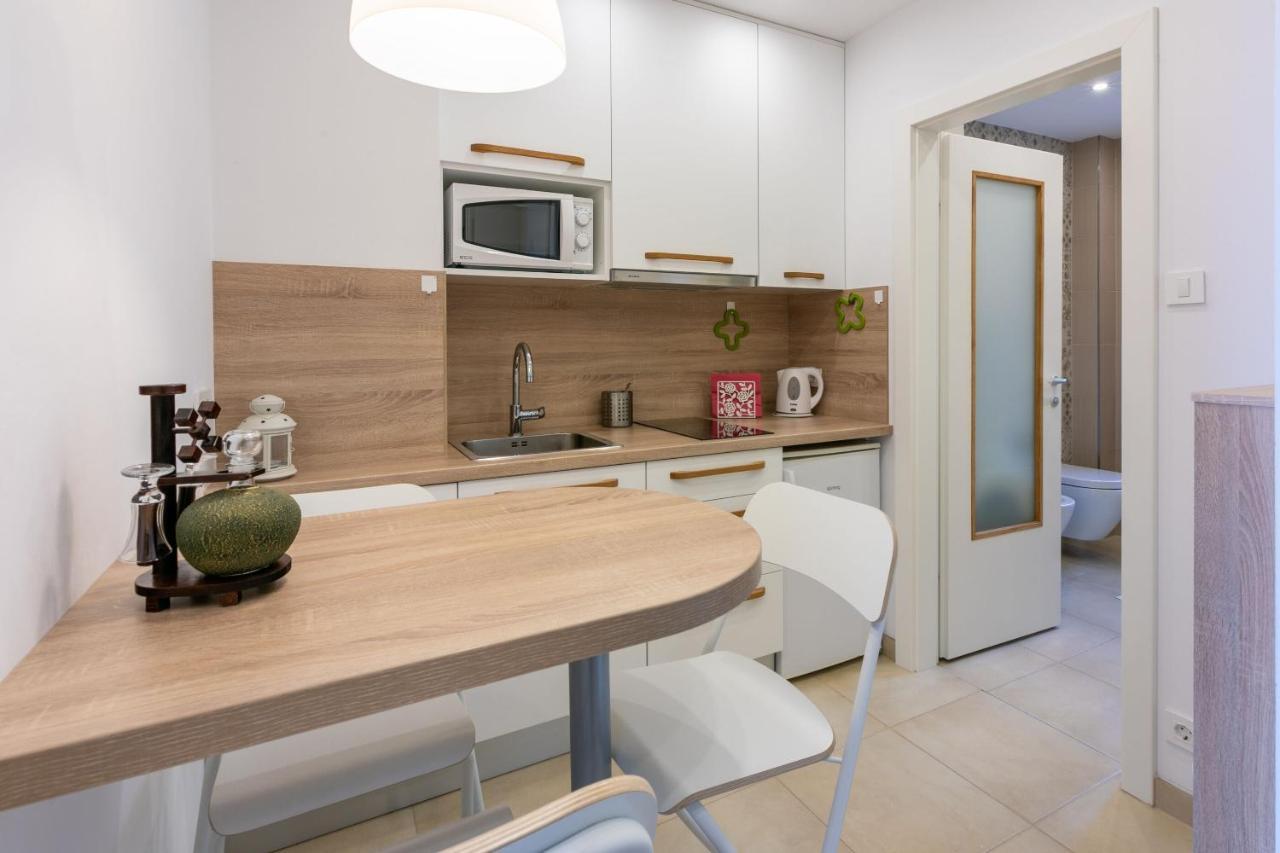 Apartment Mira ซริกเวนิซา ภายนอก รูปภาพ