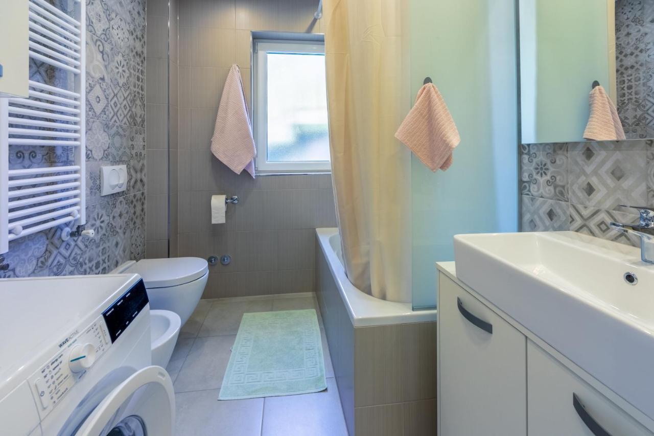 Apartment Mira ซริกเวนิซา ภายนอก รูปภาพ