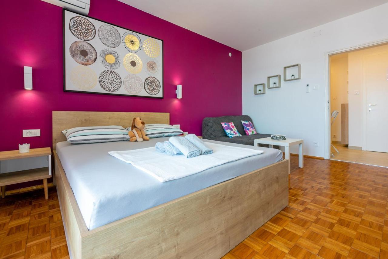 Apartment Mira ซริกเวนิซา ภายนอก รูปภาพ