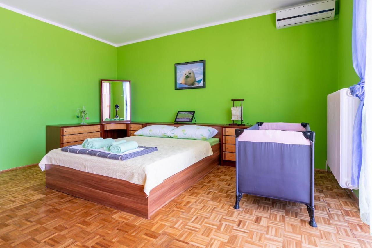 Apartment Mira ซริกเวนิซา ภายนอก รูปภาพ