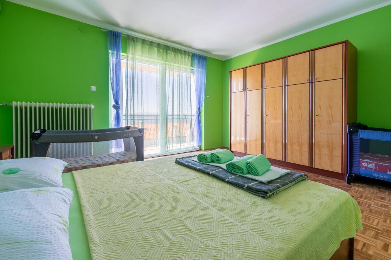 Apartment Mira ซริกเวนิซา ภายนอก รูปภาพ