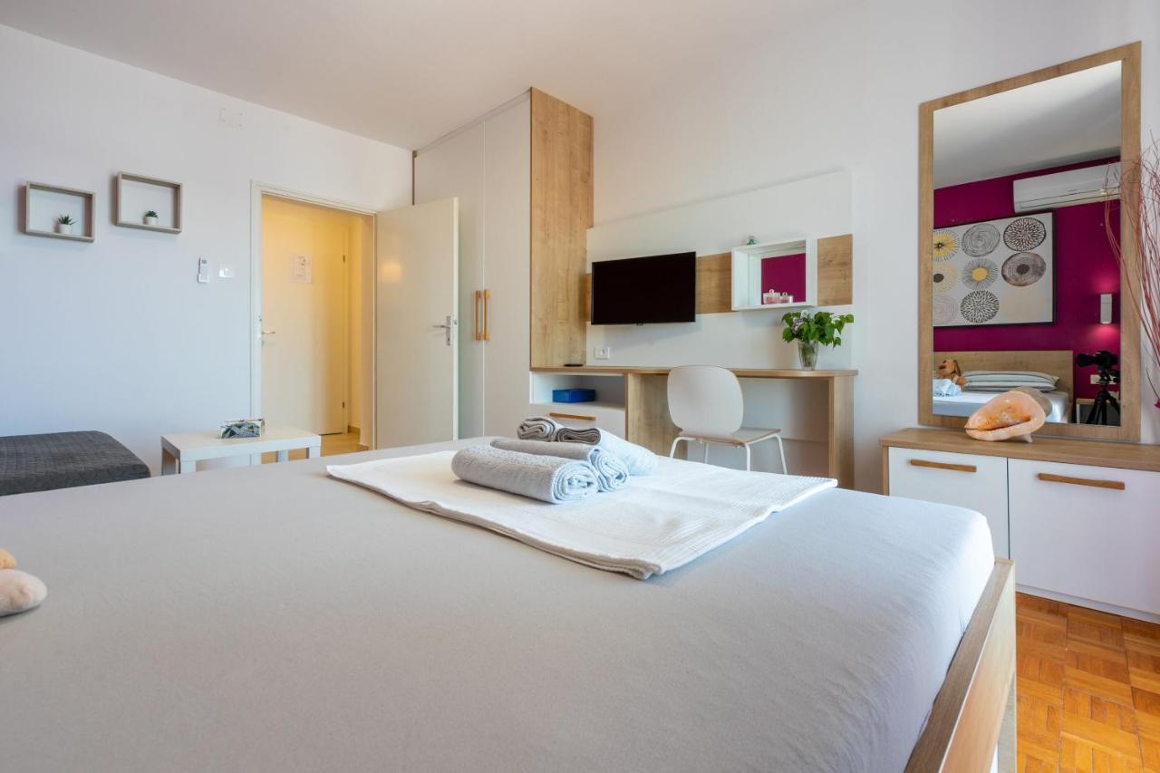 Apartment Mira ซริกเวนิซา ภายนอก รูปภาพ